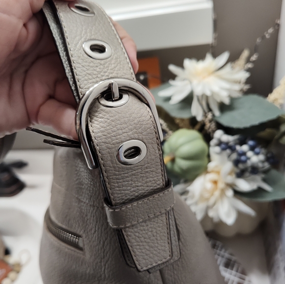 🌸GUC Coach Poppy Genuine Pebble Leather Hobo Crossbody Shoulder Bag, Sil - Picture 13 of 16